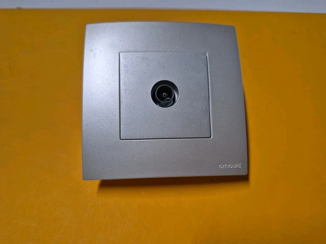 Prise Antenne TV Et FM Arnould ESPACE 60673 - Unité, Installation électrique