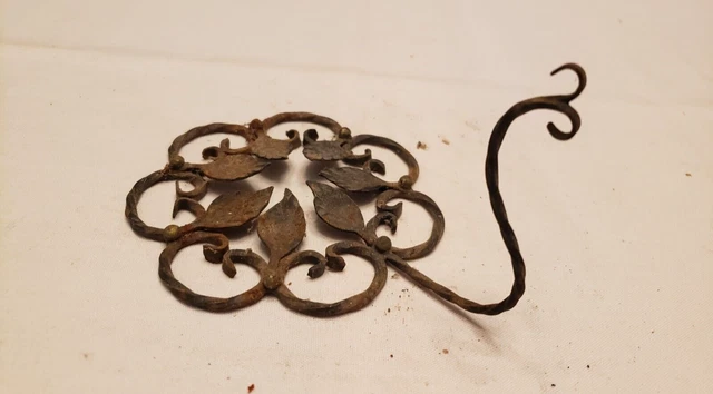 Antique Vtg Cast Iron Floral Shape Decorative Hanging Wall Hook ~Coat Hat Towel