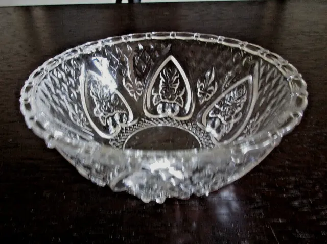 Vintage Glass Fleur De Lis Roses Diamonds Footed 5" Candy Nut Bowl