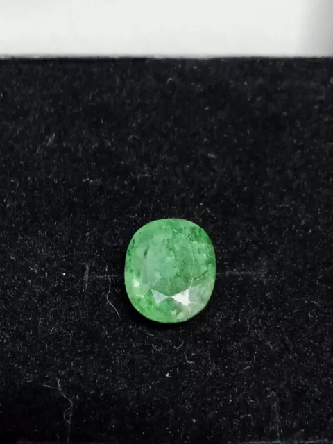 Smeraldo Naturale Forma Ovale da 5.55 Ct/Riscaldato Con Certificato Originale 2