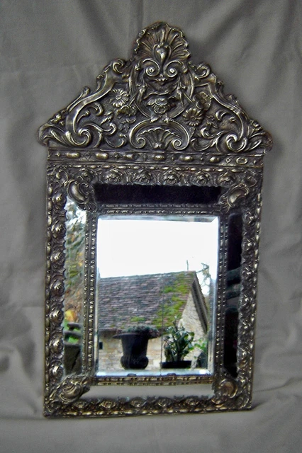 Miroir Ancien à Parcloses En Laiton Repoussé Fin XIXe Siècle, Référence 767, Occasion