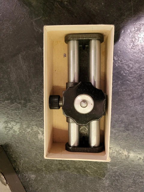 Trineo de ajuste Pentacon Sliding Focusing Rail Pentacon en caja y manual