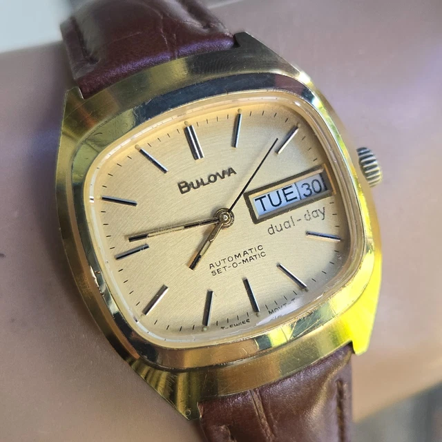 Bulova Orologio Uomo Classico Acciaio Inox – Quadrante Con Giorno E Data, Design Vintage, 30m Water Resistant