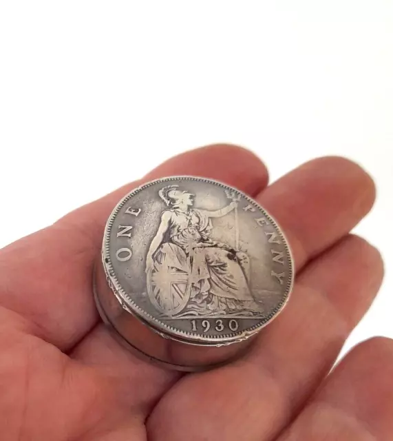 Silver Plated 1930 coin snuff / pill box....trench art ?