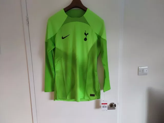 Tottenham hotspur best sale goalkeeper kit
