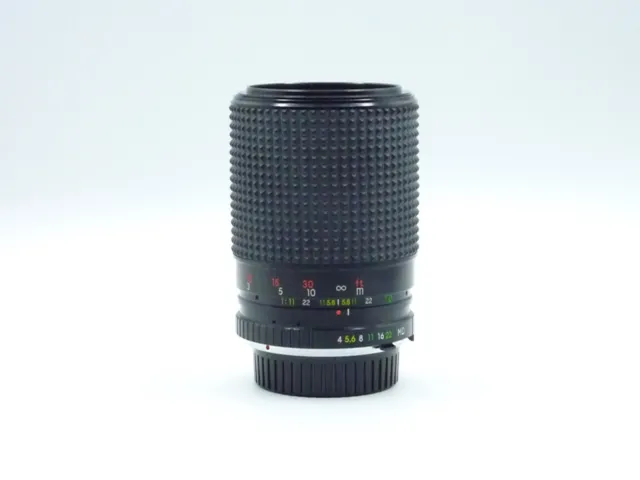 Focal MC Auto Zoom 70-210mm lens for Minolta (B16-70210-546)