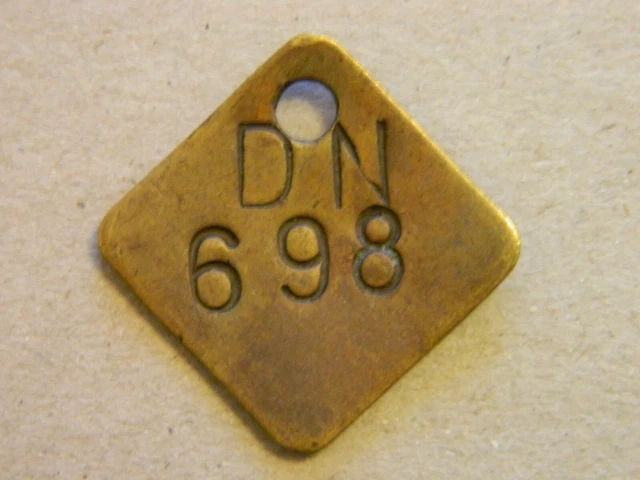 DEEP  NAVIGATION  Colliery  Miners Lamp Check No. 698  ( Made In Lamp Room )