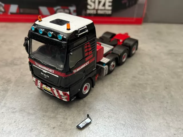 WSI 1:50 Mammoet MAN TGX XXL 8x4 (out of masttransporter)