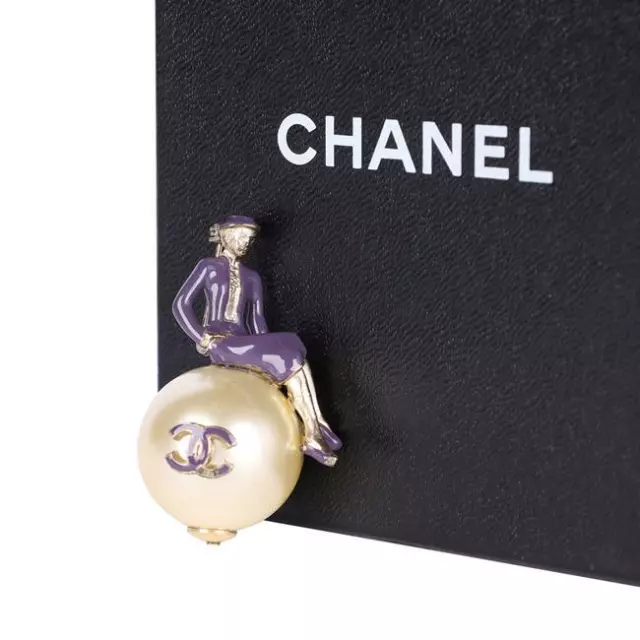 CHANEL CC COCO Mademoiselle Large Pearl Brooch Pin (Authentic Pre-Owned)  $495.40 - PicClick