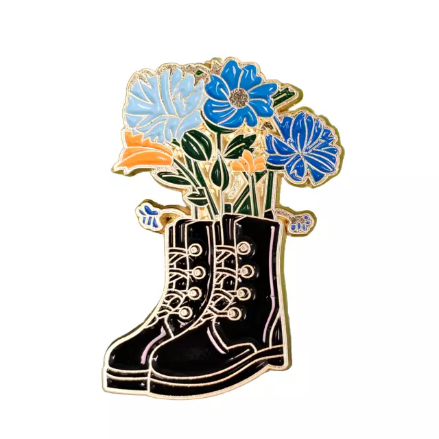 Flores y botas Pin insignia esmalte moda encaje bota Pin insignia broche...