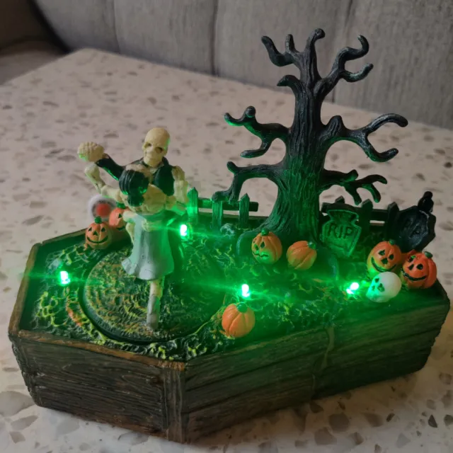 PAC Halloween Animated Musical Light Up Coffin Skeleton Spooky Town Dept Couple