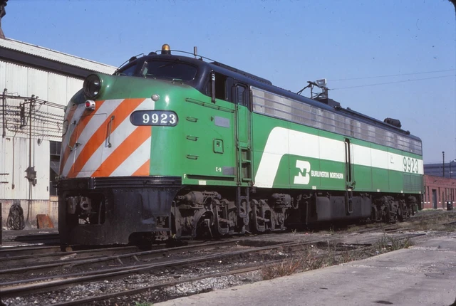 Original Kodak BN Burlington Northern Metra E-7 #9923 Commuter Railroad Slide