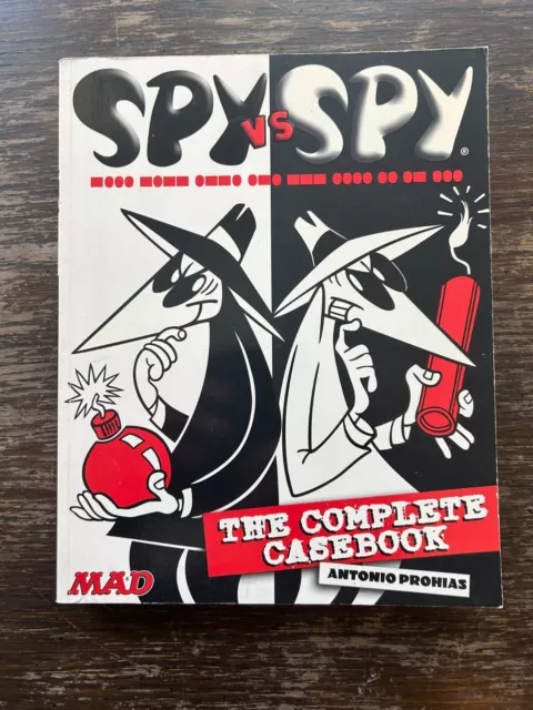 SPY VS SPY the complete casebook MAD MAGAZINE Antonio Prohias Alfred E Neuman