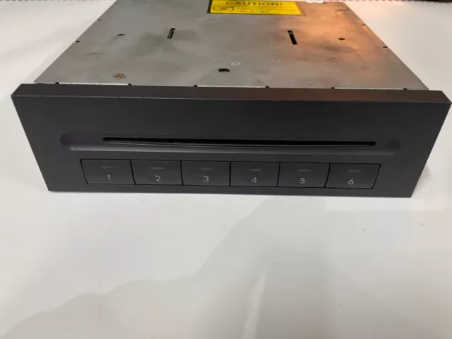 Mercedes-Benz E-Class Audio / Radio / CD Changer A2118700889 A 211 870 08 89