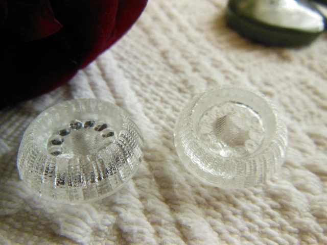 5 Boutons Anciens En Verre à Facettes Forme Fleur - 18 Mm - Lot France - Excellent état