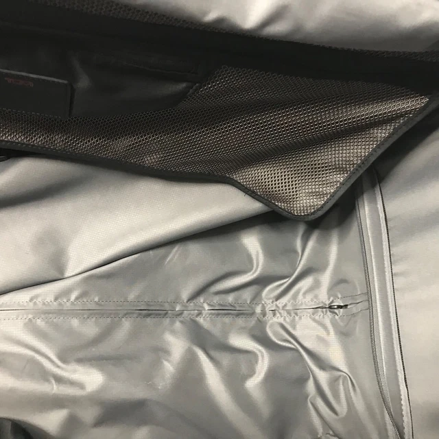 TUMI Alpha 3 Large Split 2-Wheel Duffel Bag Luggage Black Genuine Rolling READ 8