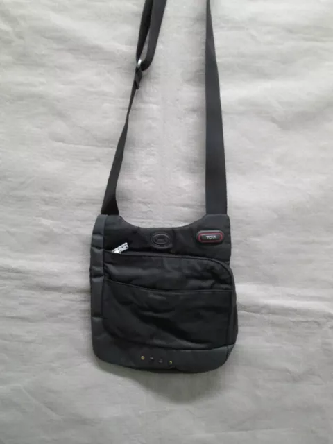 Tumi Tech Bag Womens Black 2000s Vintage  5132D Saddle Bag Cross Body Pockets