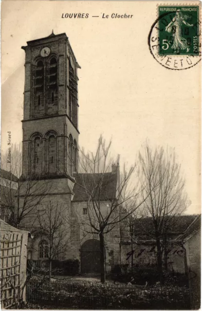 CPA Louvres Le Clocher FRANCE (1308829)