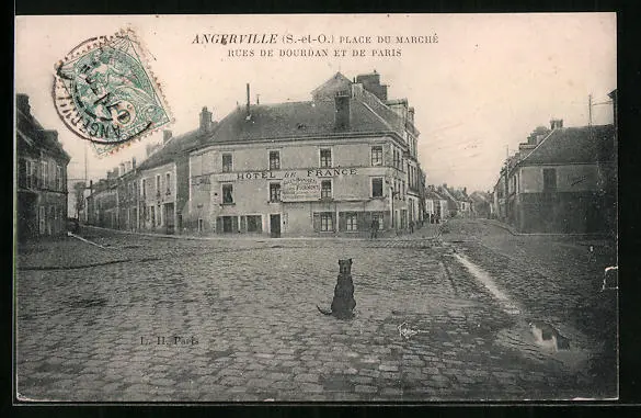 CPA Angerville, Place du Marché, Rues de Dourdan et de Paris 1908