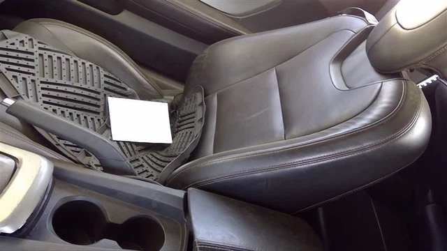 Black Leather Right Front Bucket Seat W/O Headrest Fits 10 Chevrolet Camaro OEM