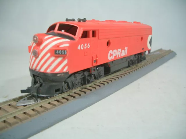 HO Scale BACHMANN CP Rail F-9 EMD Diesel Locomotive