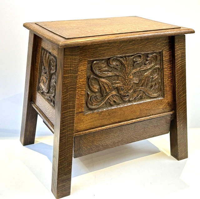 Arts and Crafts geschnitzte Eiche Nähbox Newlyn Cornish Interest Keswick Gilde