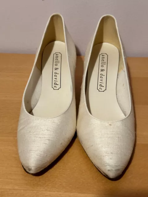 1980s ANELLO & DAVIDE VINTAGE WEDDING SHOES. UK SIZE 5. LOVELY CONDITION.