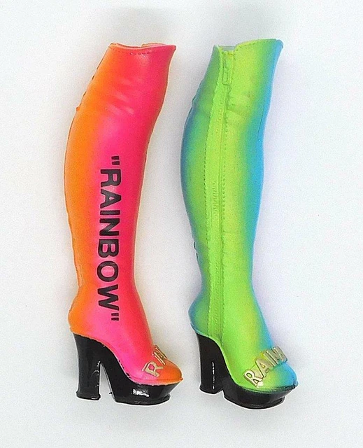 Rainbow High. Boots for Avery styles Doll. Spare Accessories.