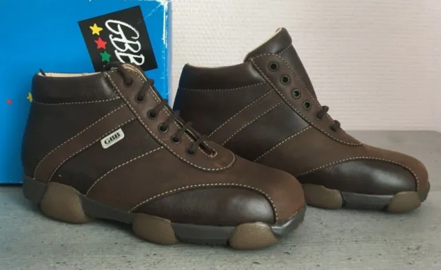 Chaussures à lacets / Boots en cuir véritable enfant garçon GBB - P. 31 - NEUVES