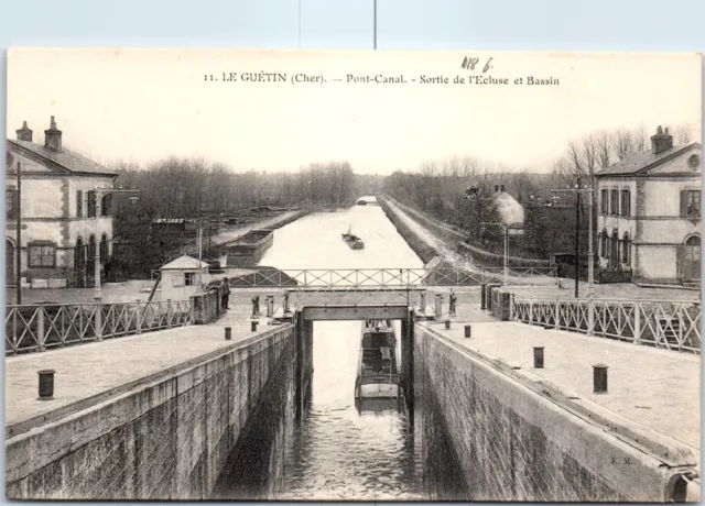 18 LE GUETIN - pont canal, sortie de l'ecluse & bassin