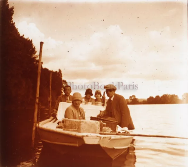 FRANCE Family Barque Lac c1925 Photo Stereo Glass Plate VR22L29n19   
