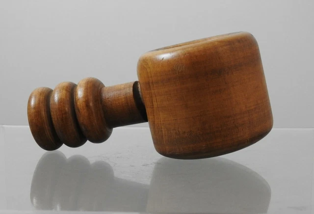 Vintage Wooden Nut Cracker Stained Finish About 4 3/4" GY62 3