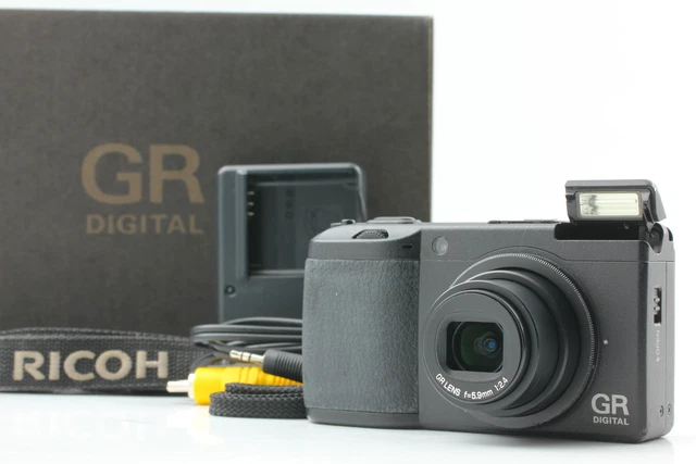 [Exc+5 in Box] RICOH GR DIGITAL II 10.1MP Digital Camera Black From JAPAN