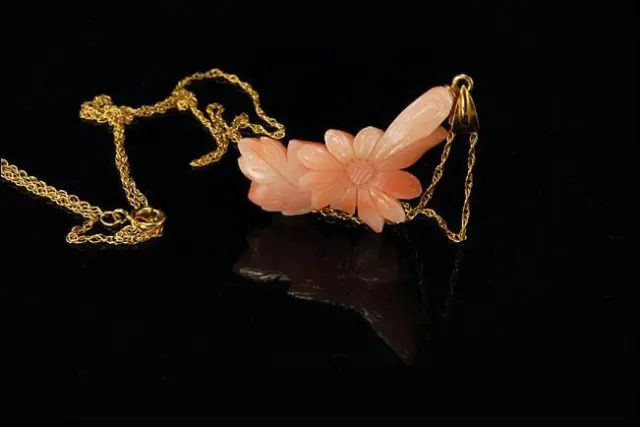 Vintage Carved Pink Angel Skin Coral 18K Gold Pendant 14K Chain Necklace   Br