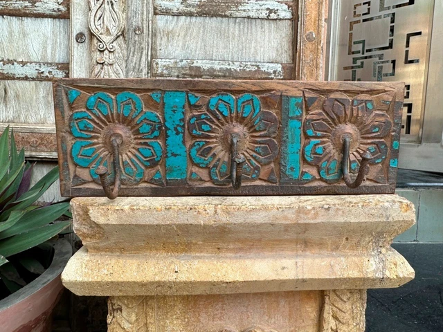 1890 Antique Wooden Floral Hand Crafted Green Wall Hanging 3 Hook Hanger Panel