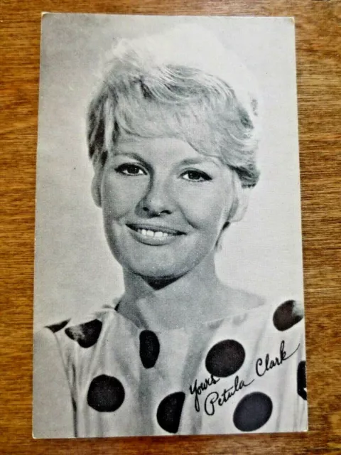 1960s Yours Petula Clark Movie TV Singer Actress Photograph Arcade Card Souvenir