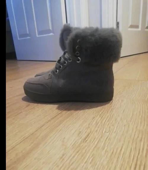 RJS FUZZIES GENUINE Sheepskin Boots 19.99 PicClick UK