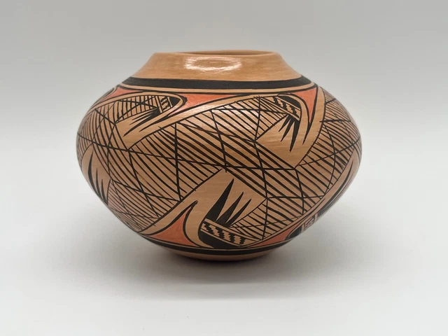 Native American Hopi Pottery vase Adelle Nampeyo Native American Hopi Pottery vase Adelle Nampeyo