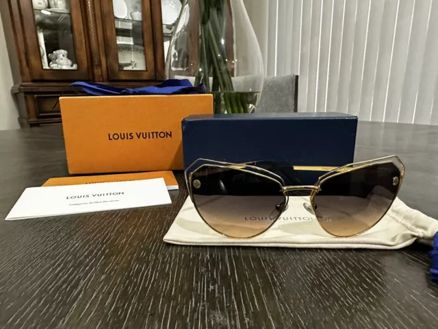 LOUIS VUITTON Sunglasses Z0392E L1120 Accessory for Woman from Japan Used