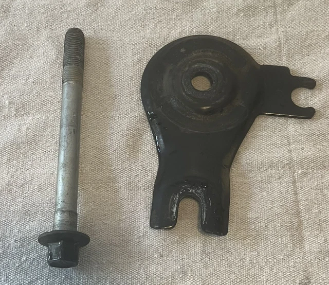 Acura Tl Sub Frame Mounting Bracket Front Crossmember Brace Left - Oem 04-08