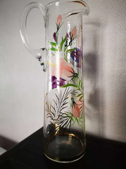 Grand pichet Carafe en verre émaillé décor de fleurs. Doré à l or. 34 cm