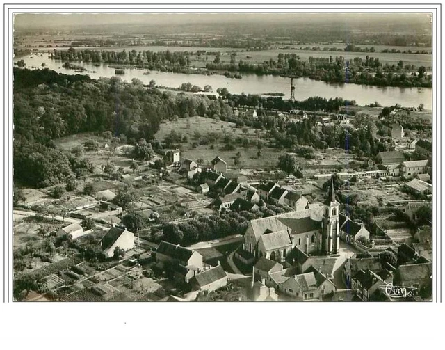 58.Neuvy Sur Loire.vue Panoramique Aerienne Sur L'eglise Et Le Val De Loire.cps