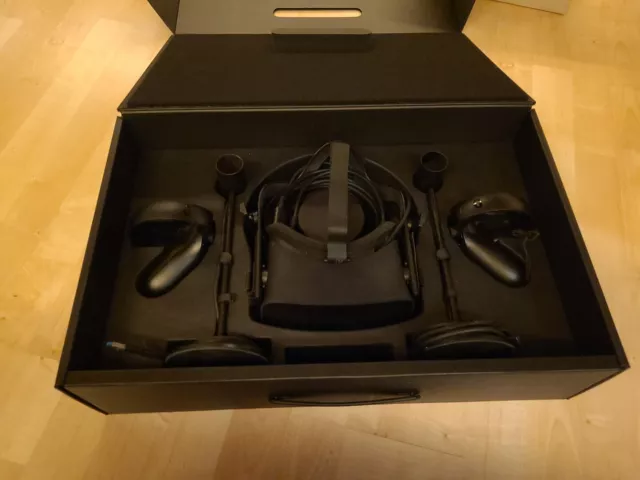 Oculus Rift VR-Headset Mit Sensoren und Controllern