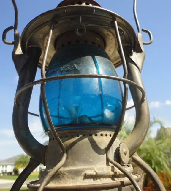 Vintage DIETZ Vesta N.Y.C.S. Railroad Lantern With Etched DIETZ Glass Globe