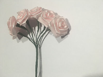 Ramo Desde 12 Mini Rosa Flores Rosa Artificial Arte Decoración de Mesa Boda 2 CM