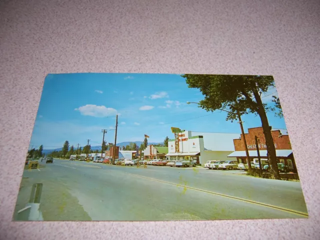 1960s MAIN STREET SCENE, DOWNTOWN CHESTER CA. VTG POSTCARD