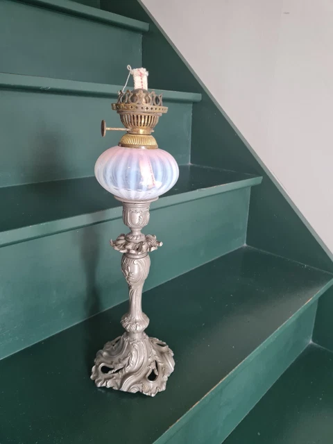 Ancienne petite lampe de chevet en bois