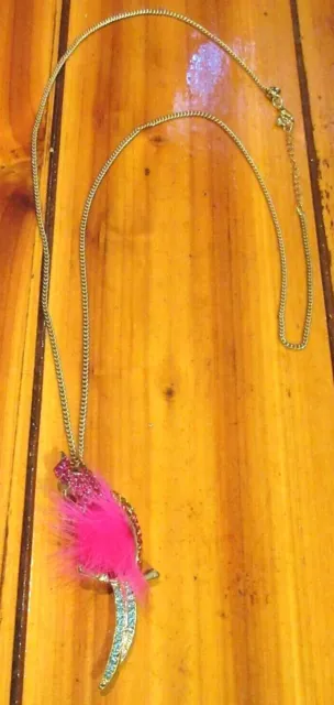 36" CHARMING CHARLIE FEATHER PARROT Necklace gold tone Pink blue clear CRYSTAL