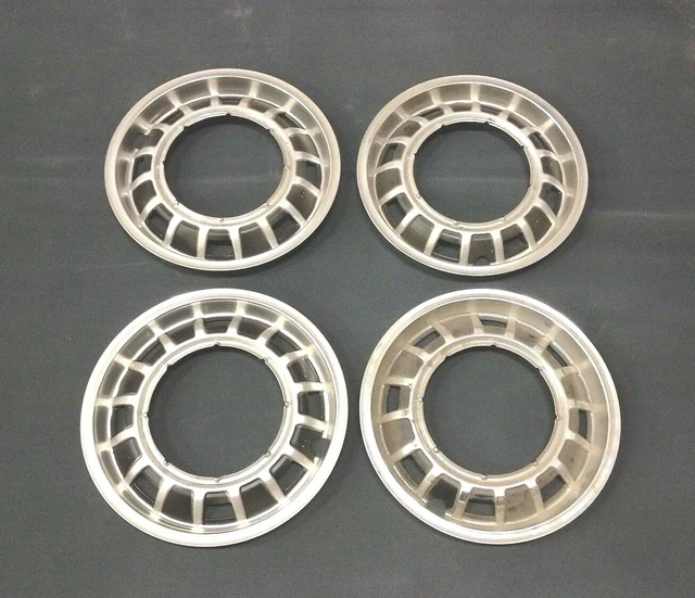 4x VW Golf 1 Mk I Scirocco Jetta Felgen Radzierring 13" 161601155 Blech /NEU NOS