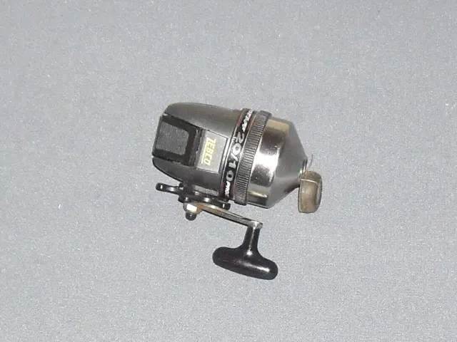 ZEBCO 33 BILL Dance Spin Casting Reel; 3 Bearings; Gear Ratio 3.6:1 NEW  w/Line. $19.50 - PicClick